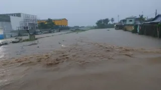 Imagem ilustrativa da imagem Litoral de SP conta 37 mortos nas chuvas e mais de 2.400 estão fora de casa