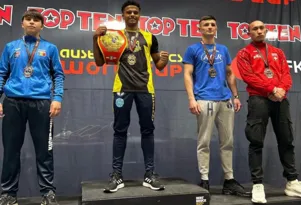 Imagem ilustrativa da imagem Capixaba Denis Jr é bicampeão mundial de kickboxing na Áustria