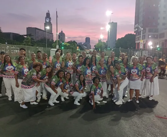 Imagem ilustrativa da imagem Paneleiras de Goiabeiras recebem homenagem de escola de samba no RJ