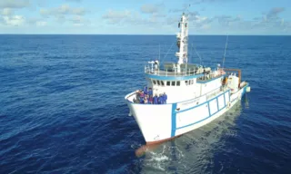 Imagem ilustrativa da imagem Alunos do ES em expedição para estudos no oceano