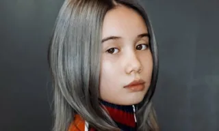 Imagem ilustrativa da imagem Após perfil oficial anunciar morte, rapper Lil Tay diz que conta foi hackeada