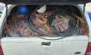 Imagem ilustrativa da imagem Empresários capixabas são presos com 370 quilos de cabos telefônicos furtados