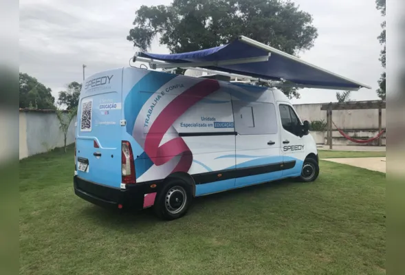 Van da empresa Speedy Gestão e Assessoria