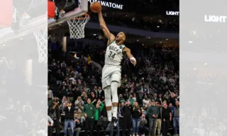 Imagem ilustrativa da imagem Antetokounmpo marca 64 pontos e bate recorde em vitória dos Bucks na NBA