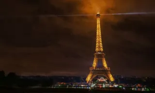 Imagem ilustrativa da imagem Ataque a facas deixa uma pessoa morta e outra ferida em Paris