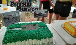 Imagem ilustrativa da imagem Festa com bolo e 200 convidados para "aniversário de buraco" no ES