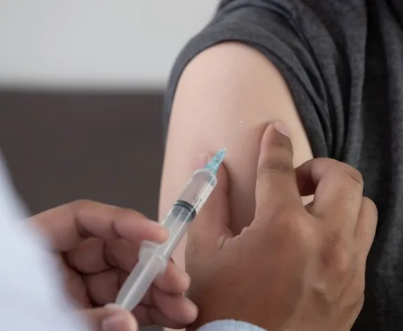 Imagem ilustrativa da imagem Anvisa aprova 1ª vacina contra vírus causador de bronquiolite no Brasil
