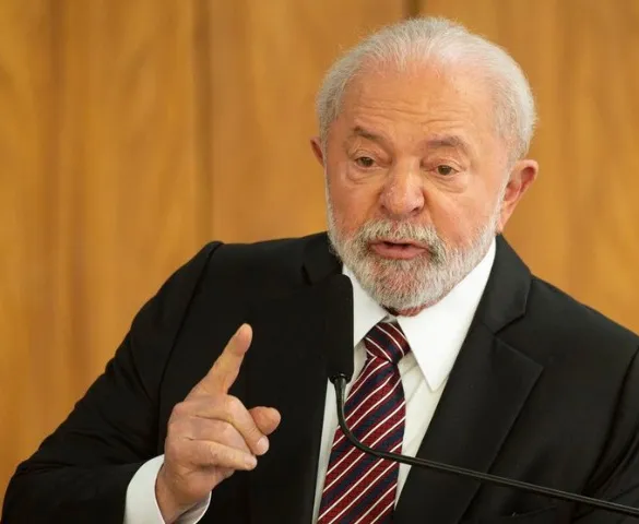 Imagem ilustrativa da imagem Lula desautorizou meta fiscal de Haddad por ciúmes