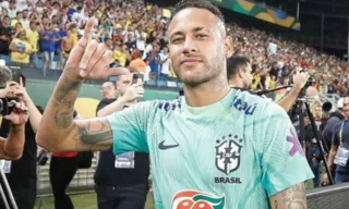 Imagem ilustrativa da imagem Afastado do Al-Hilal, Neymar comemora aniversário de Romário em festa