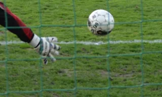 Imagem ilustrativa da imagem Apostador oferece R$ 10 mil para goleiro levar dois gols em partida da Copinha