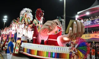 Imagem ilustrativa da imagem Atual campeã do Carnaval, MUG faz desfile colorido em homenagem a artista mineiro