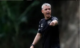 Imagem ilustrativa da imagem Botafogo anuncia a demissão do técnico Tiago Nunes
