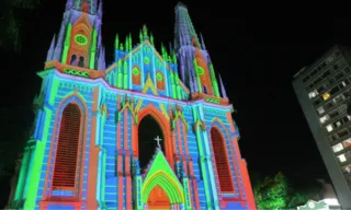 Imagem ilustrativa da imagem Caminhada luminosa pela paz no centro de Vitória