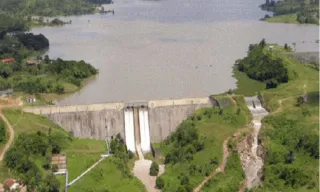 Imagem ilustrativa da imagem Compesa agenda paralisação do Sistema Tapacurá e alerta 1 milhão de pessoas