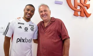 Imagem ilustrativa da imagem De La Cruz se diz inspirado por encontro com Zico no Flamengo: 'Me dá muita gana'