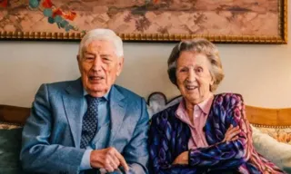 Imagem ilustrativa da imagem Ex primeiro-ministro holandês e mulher morrem "de mãos dadas" por eutanásia