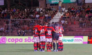 Imagem ilustrativa da imagem Flamengo e Cruzeiro defendem favoritismo por vaga na semifinal da Copinha