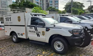 Imagem ilustrativa da imagem Homens são mortos a tiros dentro de carro na Serra