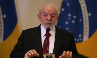 Imagem ilustrativa da imagem Israel considera Lula 'persona non grata'; Brasil reage e chama embaixador