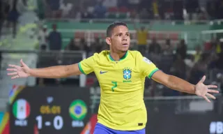 Imagem ilustrativa da imagem Mundial de Beach Soccer: Brasil fecha 1ª fase com 100% de aproveitamento