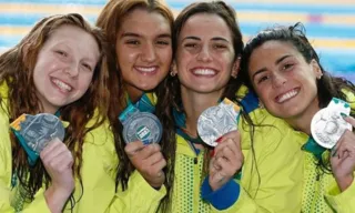 Imagem ilustrativa da imagem Natação do Brasil garante vaga olímpica no revezamento 4x200m livre feminino