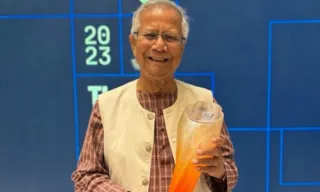 Imagem ilustrativa da imagem Nobel da Paz Muhammad Yunus é condenado à prisão em Bangladesh