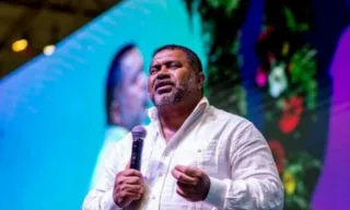 Imagem ilustrativa da imagem Olhos nos olhos