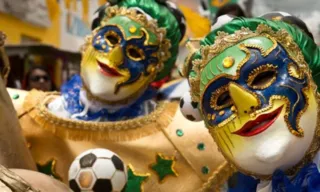 Imagem ilustrativa da imagem Olinda abre oficialmente o Carnaval de Pernambuco com o Cortejo de Brincantes