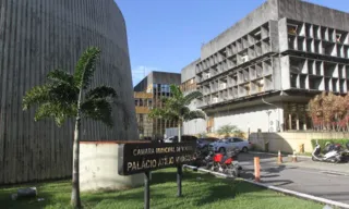 Imagem ilustrativa da imagem Polarização continua