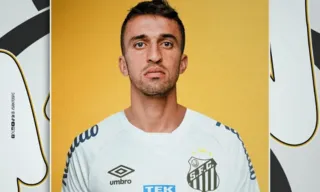 Imagem ilustrativa da imagem Santos contrata volante João Schmidt, ex-São Paulo e oitavo reforço para 2024