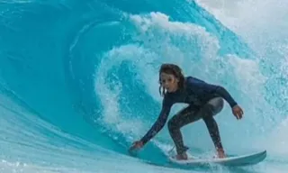 Imagem ilustrativa da imagem Surfista de 15 anos morre na Austrália após ataque de tubarão