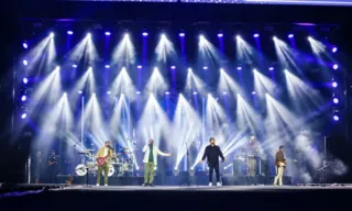 Imagem ilustrativa da imagem “Todo poderoso” é a nova canção do grupo Trazendo a Arca