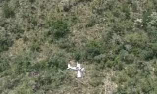 Imagem ilustrativa da imagem Três pessoas morrem após queda de avião de pequeno porte na Bahia