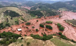 Imagem ilustrativa da imagem Vale, BHP e Samarco são condenadas a pagar R$ 47,6 mi por tragédia em Mariana