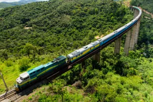 Imagem ilustrativa da imagem Viagens do trem de passageiros Vitória-Minas são suspensas por conta da chuva