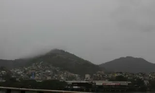 Imagem ilustrativa da imagem Virada de ano com mudança na temperatura e chuvas intensas no ES. Confira previsão