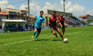 Imagem ilustrativa da imagem Visando o Estadual, Serra vence o Vitória em jogo-treino no Robertão