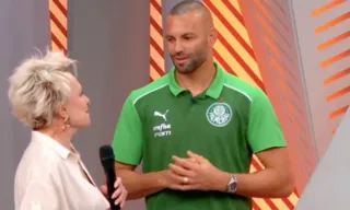 Imagem ilustrativa da imagem Ana Maria Braga surpreende Weverton: 'Quando vem o Mundial do Palmeiras?'