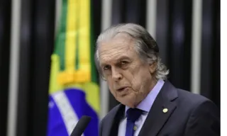 Imagem ilustrativa da imagem Bivar é afastado do partido e pode perder o mandato: ainda há tempo de defesa