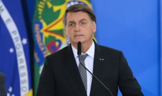 Imagem ilustrativa da imagem Bolsonaro tem alta em hospital de Manaus após atendimento por erisipela