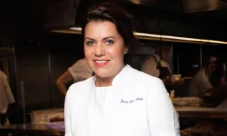 Imagem ilustrativa da imagem Brasileira Janaína Rueda é eleita melhor chef mulher do mundo no 50 Best