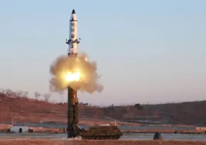 Imagem ilustrativa da imagem Coreia do Sul diz que Coreia do Norte disparou míssil em direção à costa leste