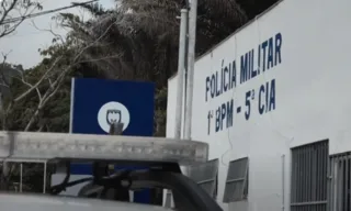 Imagem ilustrativa da imagem Crianças acionam a polícia após mãe ser agredida em Vitória