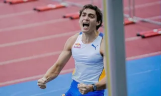 Imagem ilustrativa da imagem Duplantis salta 6,24m e bate recorde mundial do salto com vara pela 8ª vez