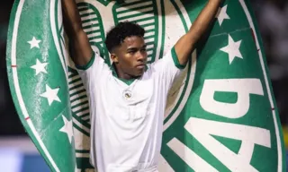 Imagem ilustrativa da imagem Endrick figura em lista de jovens jogadores mais experientes do mundo