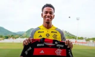 Imagem ilustrativa da imagem Flamengo apresenta centroavante Carlinhos como reforço do ataque no Brasileirão