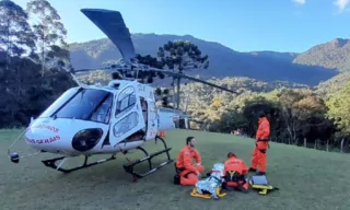 Imagem ilustrativa da imagem Homem cai durante voo de parapente na Serra da Mantiqueira em MG