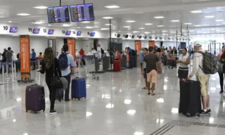 Imagem ilustrativa da imagem Lanchonete do Aeroporto de Vitória é notificada após cobrar gorjeta de 27,5%