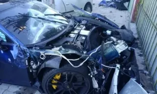 Imagem ilustrativa da imagem Motorista de Porsche oferece ajuda financeira a família de vítima de acidente