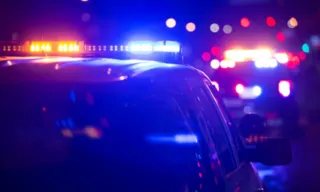 Imagem ilustrativa da imagem Policial é atropelado e persegue motorista embriagado em Vitória